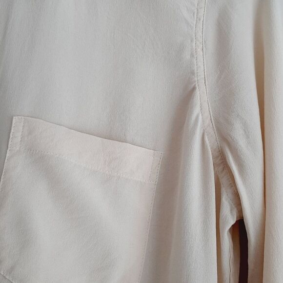 EQUIPMENT FEMME \ 100% Silk Button Down Blouse Cream Snake Skin Print Sz S - Picture 6 of 14